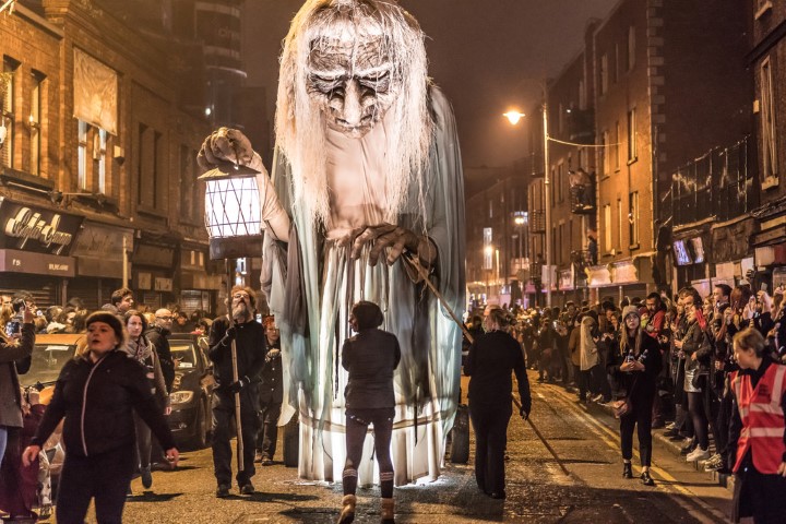 Halloween en Dublín Brujo diabólico