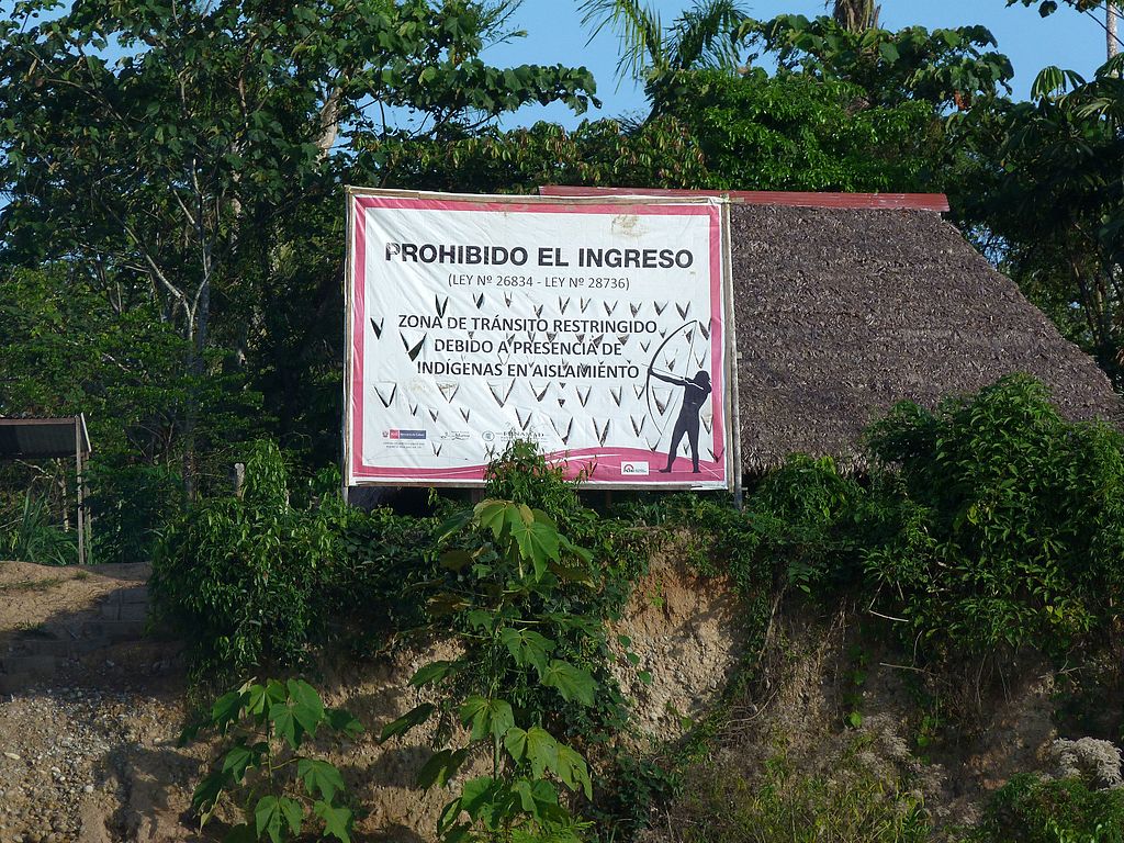 Indígenas en Madre de Díos