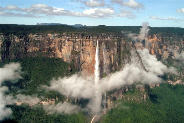 Imagen de la cascada El Salto del Ángel
